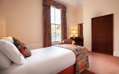 Arundel House Hotel