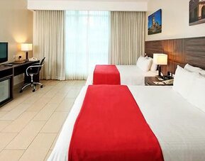 Victoria Hotel & Suites