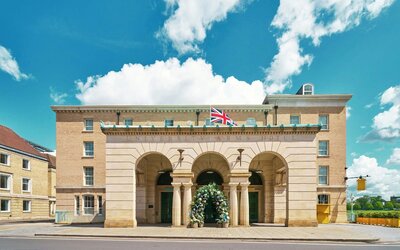 University Arms, Autograph Collection