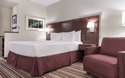 Courtyard by Marriott Panama Multiplaza Mall