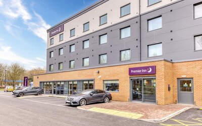 Premier Inn Abingdon - A34