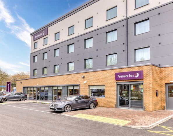 Premier Inn Abingdon - A34