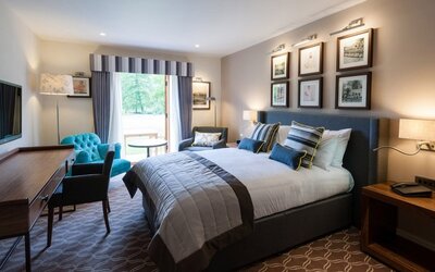 voco Oxford Thames by IHG