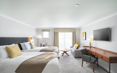 voco Oxford Thames by IHG