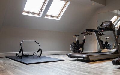 voco Oxford Thames by IHG