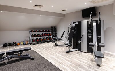 voco Oxford Thames by IHG