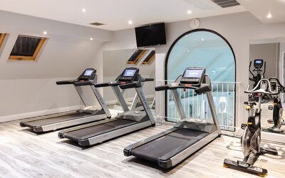 voco Oxford Thames by IHG
