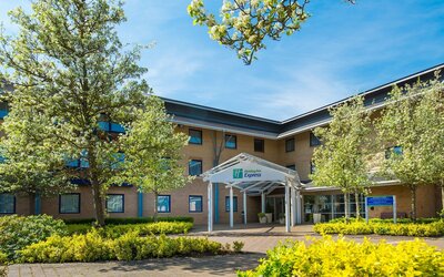 Holiday Inn Express Milton Keynes by IHG