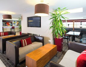 Holiday Inn Express Milton Keynes by IHG