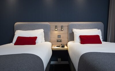 Holiday Inn Express Milton Keynes by IHG