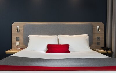 Holiday Inn Express Milton Keynes by IHG