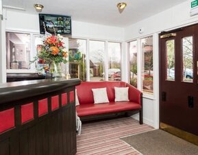 Peartree Lodge Waterside