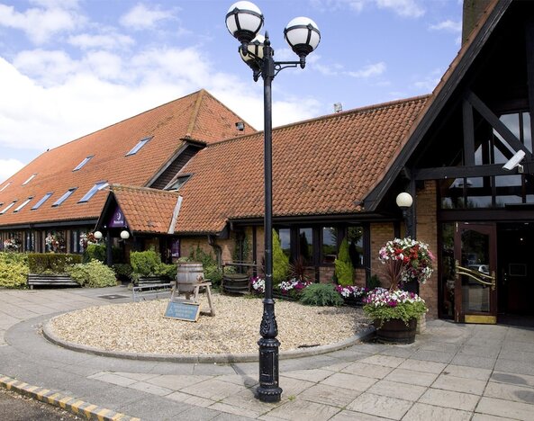 Premier Inn Milton Keynes South