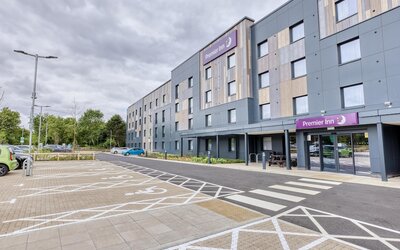 Premier Inn Milton Keynes - Willen Lake