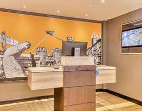 Premier Inn Milton Keynes - Willen Lake