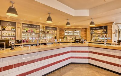Premier Inn Milton Keynes - Willen Lake