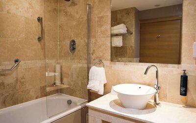 DoubleTree by Hilton Milton Keynes