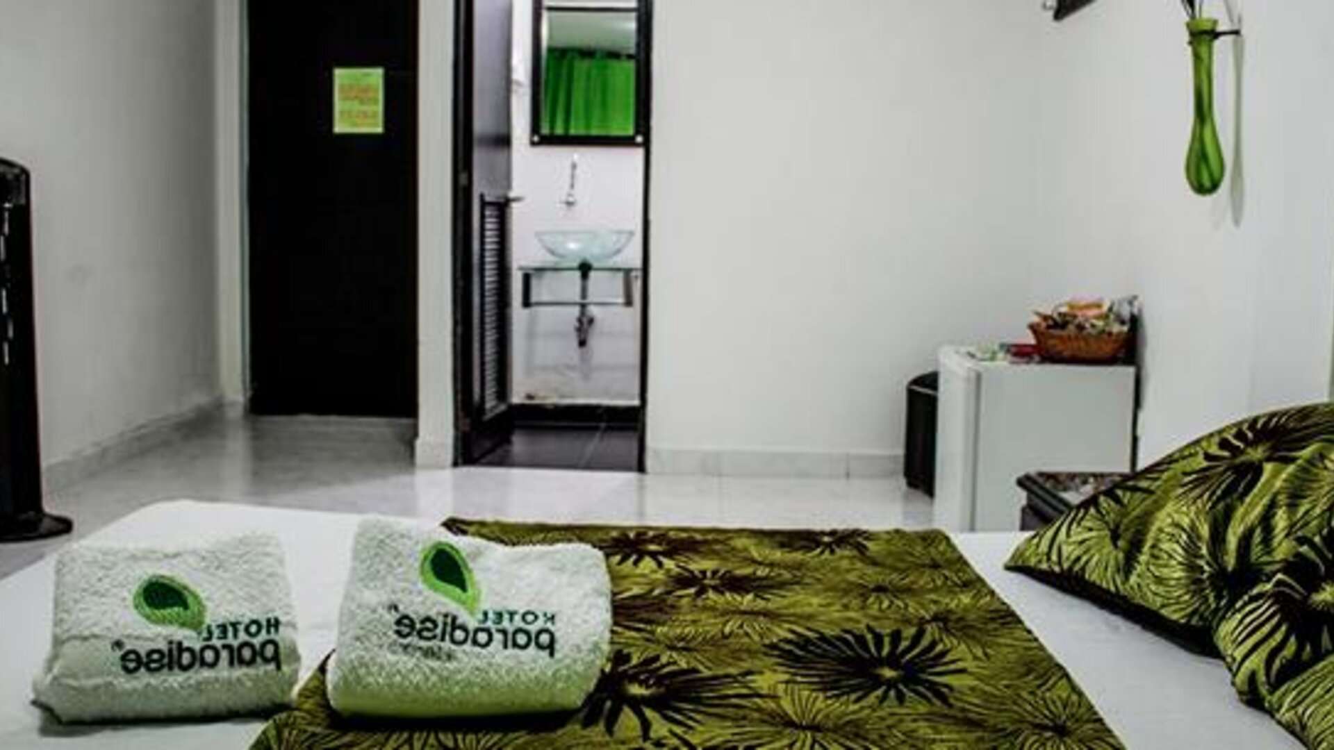 Ayenda 1230 Paradise Lleras