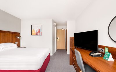 Holiday Inn Northampton by IHG