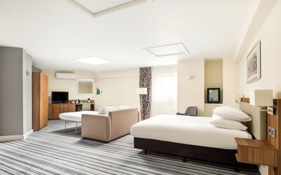 Holiday Inn Northampton by IHG