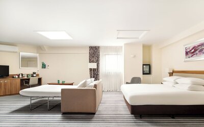 Holiday Inn Northampton by IHG