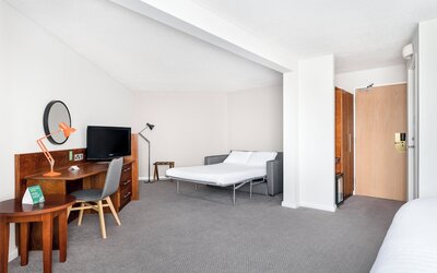 Holiday Inn Northampton by IHG