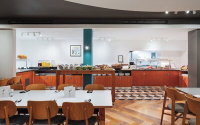 Holiday Inn Northampton by IHG