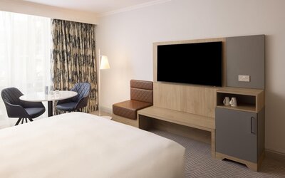 Deluxe Room, 1 King Bed