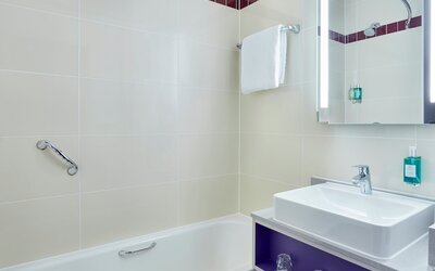Leonardo Hotel Exeter