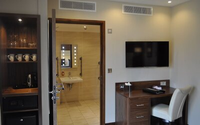 The Devon Hotel
