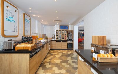 Holiday Inn Express Exeter - City Centre by IHG