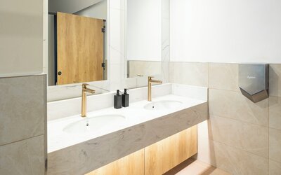 Holiday Inn Gloucester-Cheltenham by IHG