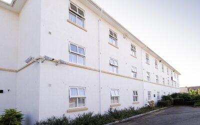 Premier Inn Cheltenham Central - West/A40