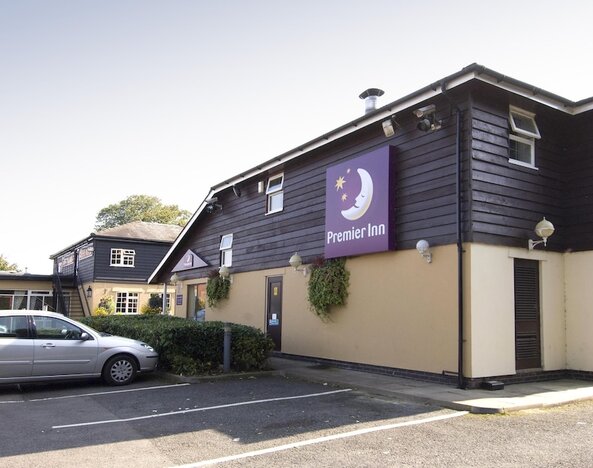 Premier Inn Cheltenham North West
