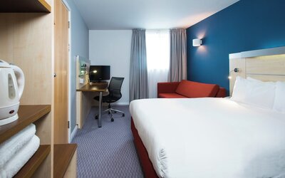 Holiday Inn Express Swindon City Centre by IHG