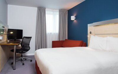 Holiday Inn Express Swindon City Centre by IHG