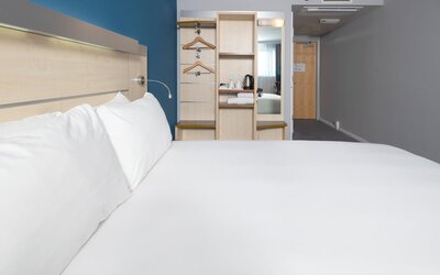 Holiday Inn Express Swindon City Centre by IHG