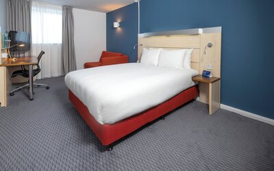 Holiday Inn Express Swindon City Centre by IHG