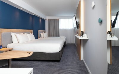 Holiday Inn Express Swindon City Centre by IHG