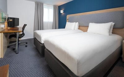 Holiday Inn Express Swindon City Centre by IHG