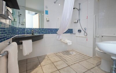 Holiday Inn Express Swindon City Centre by IHG