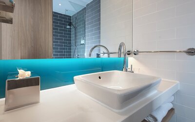 Holiday Inn Express Swindon City Centre by IHG