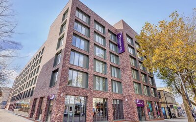 Premier Inn Swindon Town Centre