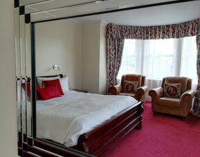 Chiseldon House