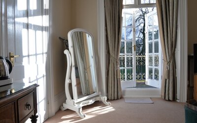 Chiseldon House