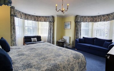 Chiseldon House