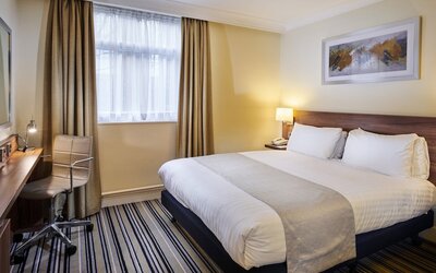 Holiday Inn Swindon by IHG