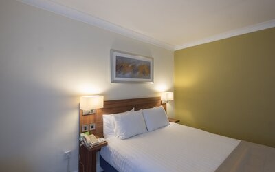 Holiday Inn Swindon by IHG