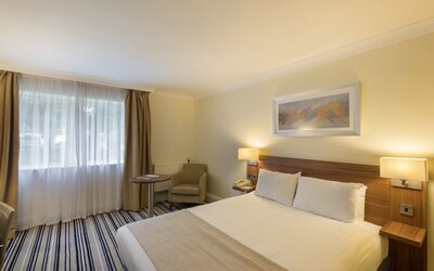 Holiday Inn Swindon by IHG