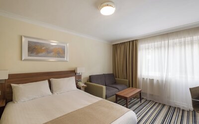 Holiday Inn Swindon by IHG